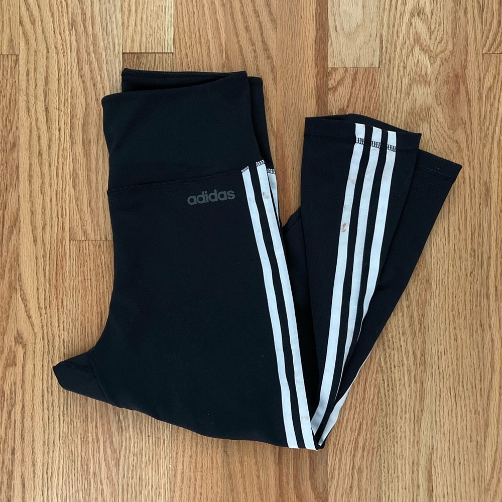 Women’s Adidas Striped Capri Leggings Size Medium